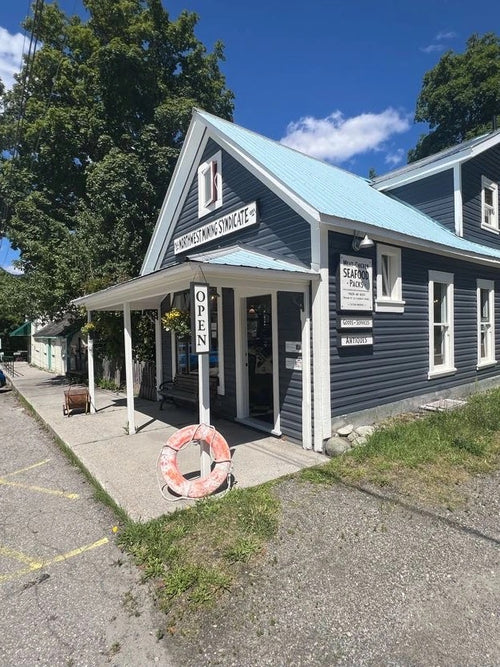 The Apple Tree Store and Workshop (New Denver)